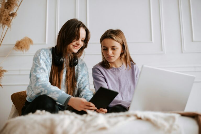 Teenage Girls and Internet Shopping (Level 1)