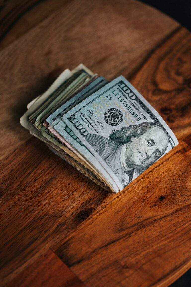 Why Do We Need Money When We Go Shopping? (Level 1)