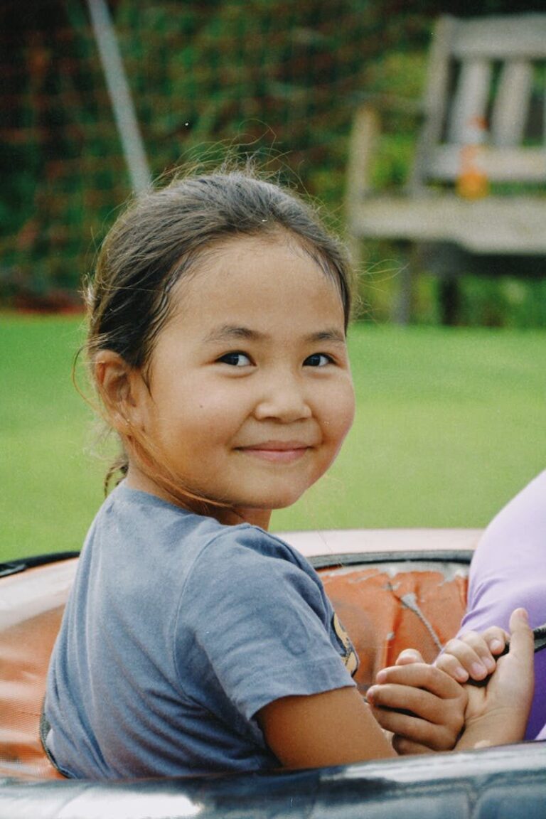 A Girl in New Zealand: Mia (Level 1)