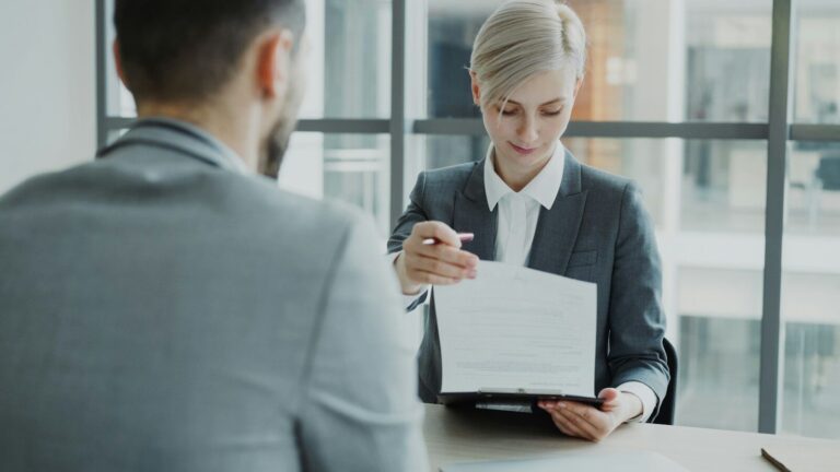 Employment Agents are Good to Talk to When you are Looking for a job
